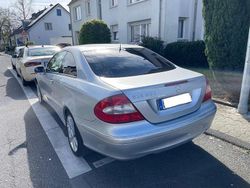 Silber Gebraucht 2006 Mercedes CLK220 Elegance Coupé | 7.500 €