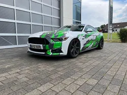 Weiß Gebraucht 2017 Ford Mustang Coupé | 46.900 €