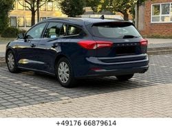 Blau Gebraucht 2020 Ford Focus Cool & Connect Limousine | 9.600 € (Guter Preis)