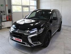 Pantherschwarz Gebraucht 2019 Mitsubishi Outlander P-HEV Intro Edition SUV | 18.900 € (Guter Preis)