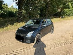 Schwarz Gebraucht 2010 Suzuki Swift Kleinwagen | 5.000 €