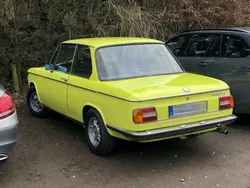 Gelb Gebraucht 1974 BMW 2002 Limousine | 11.500 €