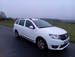 Weiß Gebraucht 2016 Dacia Logan MCV Kombi | 4.000 €