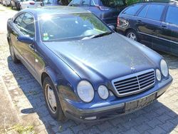 Blau Gebraucht 1999 Mercedes CLK200 Elegance Coupé | 1.499 € (Fairer Preis)