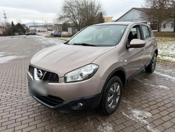 Beige Gebraucht 2012 Nissan Qashqai SUV | 7.890 € (Etwas zu teuer)