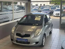 Grau Gebraucht 2006 Toyota Yaris Sol Kleinwagen | 3.990 € (Guter Preis)