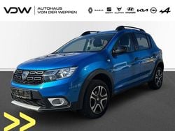 Blau Gebraucht 2018 Dacia Sandero Celebration Kleinwagen | 10.490 € (Fairer Preis)