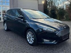 Iridiumschwarz metallic Gebraucht 2017 Ford Focus Titanium Kombi | 6.499 € (Guter Preis)