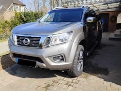 Grau Gebraucht 2016 Nissan Navara Tekna Abholung | 21.999 € (Guter Preis)