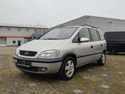 Silber Gebraucht 2000 Opel Zafira Edition Van / Kleinbus | 2.699 € (Teuer)
