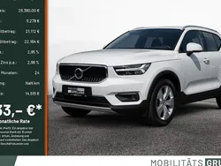 Weiß Gebraucht 2021 Volvo XC40 Momentum SUV | 26.390 € (Guter Preis)