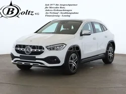 Weiß Gebraucht 2023 Mercedes GLA250 Progressive SUV | 40.800 € (Fairer Preis)