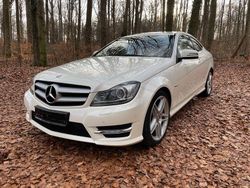 Weiß Gebraucht 2011 Mercedes C250 AMG Coupé | 11.999 € (Guter Preis)