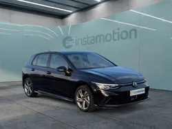 Schwarz Gebraucht 2024 VW Golf VIII R-line Limousine | 26.600 € (Guter Preis)