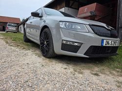 Grau Gebraucht 2016 Skoda Octavia RS Kombi | 11.800 € (Fairer Preis)