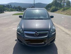 Grau Gebraucht 2012 Opel Zafira Van / Kleinbus | 4.500 € (Fairer Preis)
