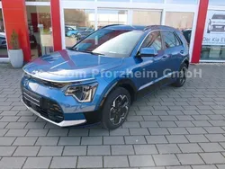 Mineralblau met.(m4b) Gebraucht 2024 Kia e-Niro 2 SUV | 36.890 € (Etwas zu teuer)