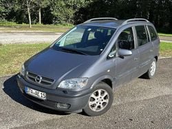 Grau Gebraucht 2005 Opel Zafira Van / Kleinbus | 920 € (Guter Preis)