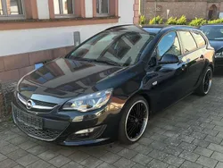 Graphit schwarz Gebraucht 2015 Opel Astra Style Kombi | 7.980 € (Guter Preis)