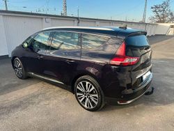 Schwarz Gebraucht 2017 Renault Scénic IV Initiale Paris Van / Kleinbus | 14.900 € (Fairer Preis)