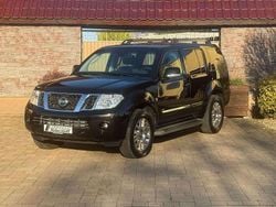 Black (m) Gebraucht 2012 Nissan Pathfinder SUV | 19.900 € (Fairer Preis)