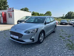 Silber Gebraucht 2020 Ford Focus Cool & Connect Limousine | 10.999 € (Fairer Preis)