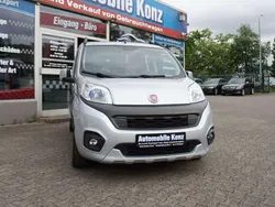 Grau Gebraucht 2019 Fiat Qubo Trekking Van / Kleinbus | 11.400 €