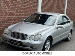 Silber Gebraucht 2002 Mercedes C200 Limousine | 4.990 € (Teuer)