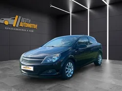 Schwarz Gebraucht 2009 Opel Astra GTC Limousine | 4.490 € (Teuer)