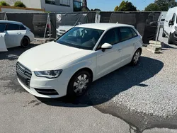 Weiß Gebraucht 2014 Audi A3 Sportback Attraction Kleinwagen | 7.999 € (Guter Preis)