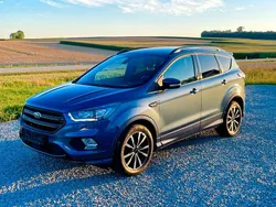 Blau Gebraucht 2018 Ford Kuga ST-Line SUV | 13.800 € (Guter Preis)