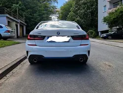 Weiß Gebraucht 2021 BMW 330 Limousine | 23.499 € (Etwas zu teuer)
