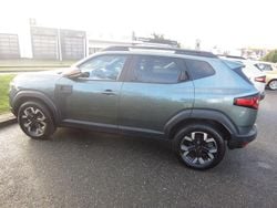 Grün Gebraucht 2024 Dacia Duster Extreme Limousine | 24.990 € (Guter Preis)