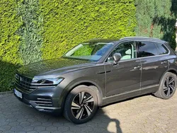 Grau Gebraucht 2022 VW Touareg SUV | 51.800 € (Etwas zu teuer)