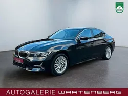 Schwarz Gebraucht 2019 BMW 330 Luxury Line Limousine | 27.980 € (Superpreis)