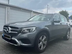 Grau Gebraucht 2017 Mercedes GLC220 SUV | 17.200 € (Fairer Preis)