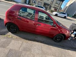 Rot Gebraucht 2009 Fiat Punto Kleinwagen | 1.500 €