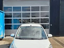 Weiß Gebraucht 2013 Hyundai i10 Kleinwagen | 4.199 € (Etwas zu teuer)