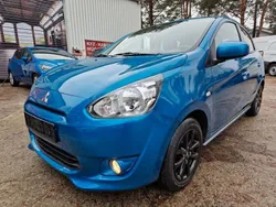 Blau Gebraucht 2016 Mitsubishi Space Star Diamant Edition Limousine | 8.888 € (Fairer Preis)