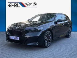 Saphirschwarz Neu 2025 BMW i5 M Sport Limousine | 73.940 € (Etwas zu teuer)