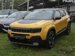 Gelb Gebraucht 2024 Jeep Avenger EV Altitude SUV | 25.930 € (Fairer Preis)