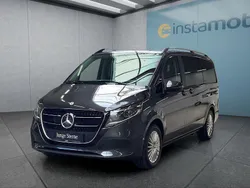 Grau Gebraucht 2024 Mercedes V220 Van / Kleinbus | 70.149 €