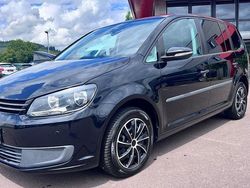 Schwarz Gebraucht 2012 VW Touran Trendline Van / Kleinbus | 6.900 € (Superpreis)