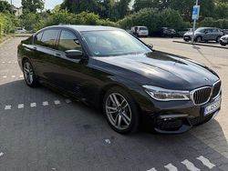Schwarz Gebraucht 2016 BMW 730 Performance Limousine | 33.900 € (Etwas zu teuer)