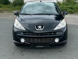 Schwarz Gebraucht 2009 Peugeot 207 CC Cabrio | 2.250 € (Etwas zu teuer)