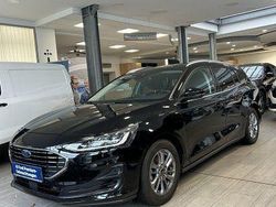 Obsidianschwarz metallic (metallic) Gebraucht 2022 Ford Focus Titanium Kombi | 18.480 € (Guter Preis)