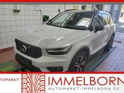 Weiss Gebraucht 2022 Volvo XC40 R-Design SUV | 29.500 € (Superpreis)