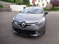 Grau Gebraucht 2016 Renault Clio IV LIMITED Limousine | 10.900 € (Fairer Preis)