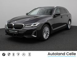 Sophistograu brillanteffekschwarz Gebraucht 2022 BMW 540 Luxury Line Limousine | 51.499 € (Fairer Preis)