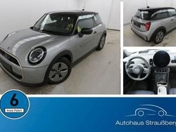 Silberkeine angabe Gebraucht 2024 Mini Cooper Favoured Kleinwagen | 25.490 € (Superpreis)
